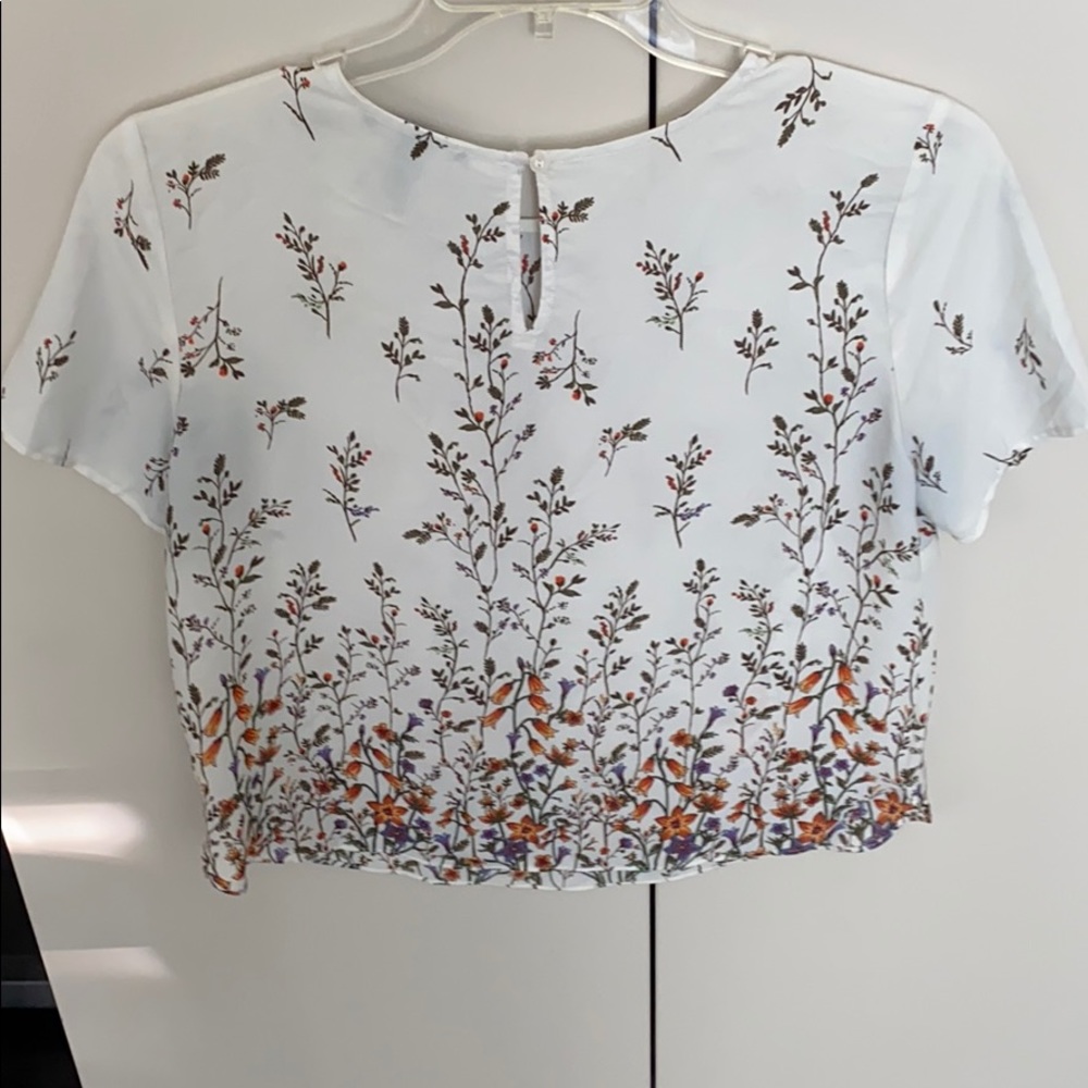 Forever 21 floral blouse - Picture 4 of 4